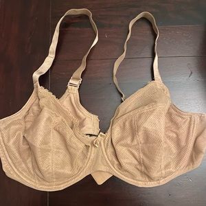 Chantelle bra. Tan. XL.